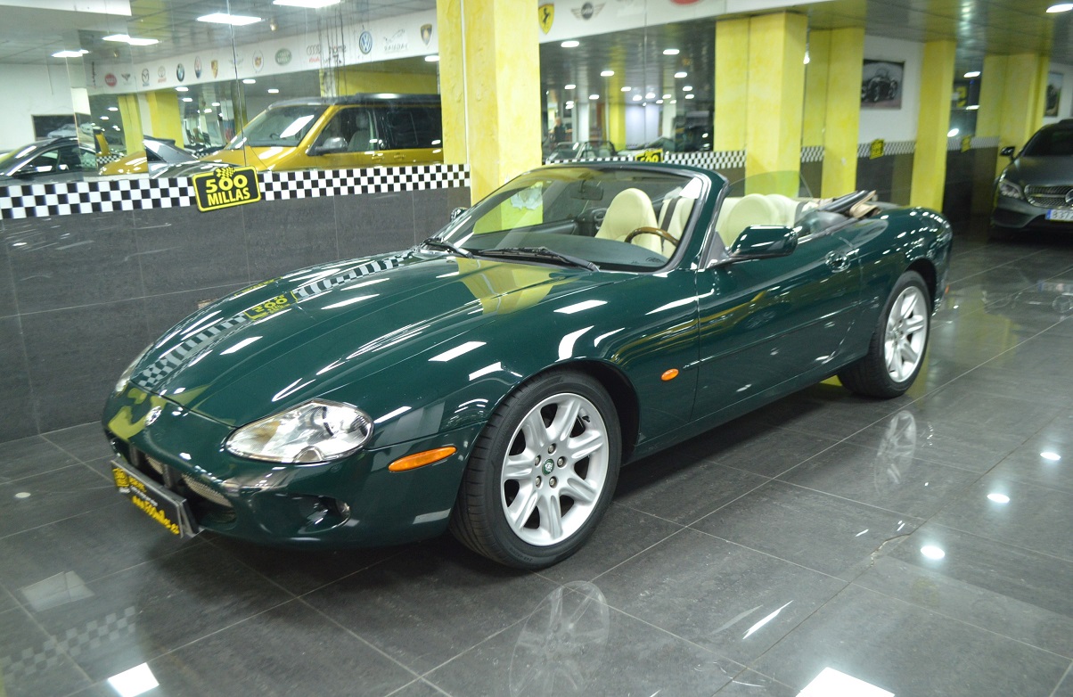 JAGUAR XK8 CONVERTIBLE