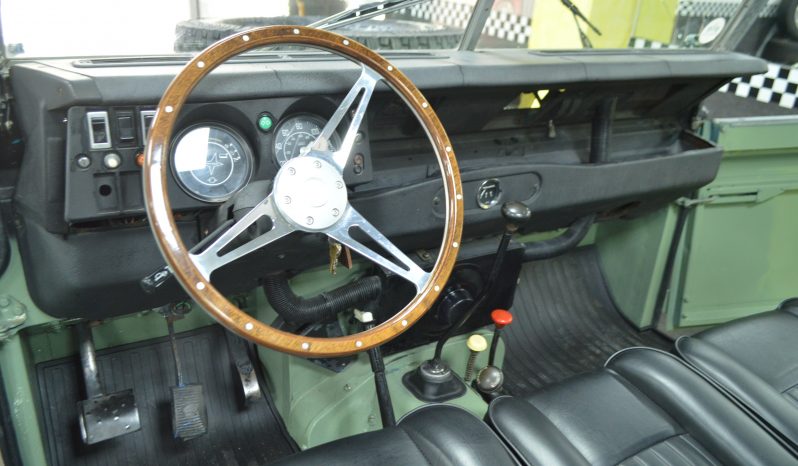 LAND ROVER SANTANA SERIE 3 «RESTAURADO» completo