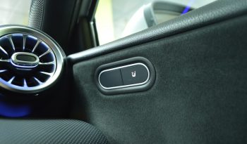 MERCEDES-BENZ A 180D AMG LINE – completo