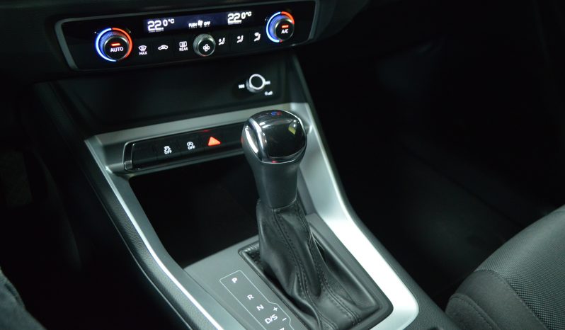 AUDI Q3 35 TDI completo